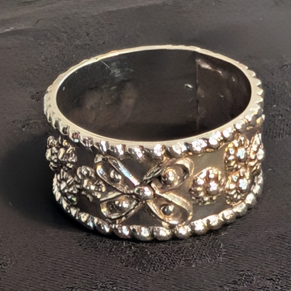 Jewelry - Solid Sterling Silver Cigar Band Floral Ring Size 8